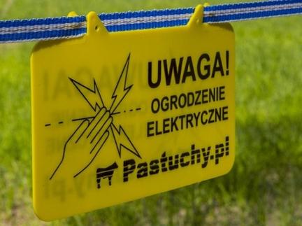 tabliczka uwaga ogrodzenie elektryczne